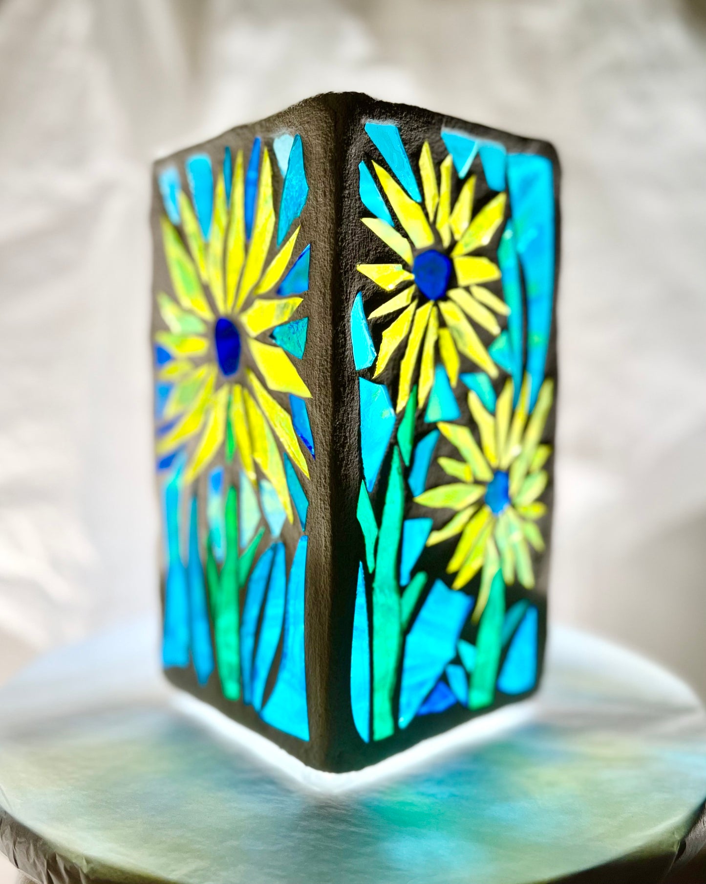 "Hope for Ukraine “ Stained Glass Candleholders  – Supporting Refugees Worldwide