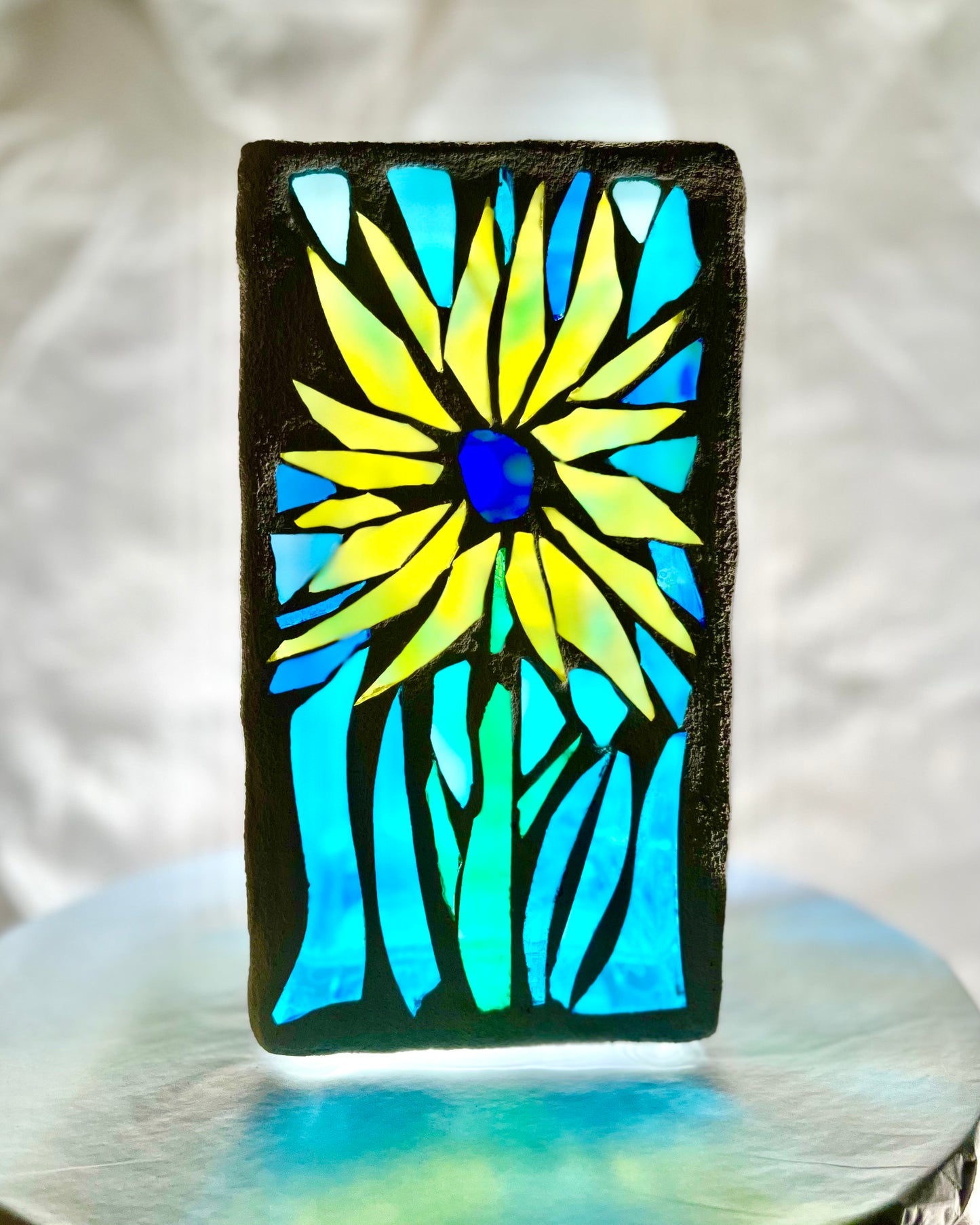 "Hope for Ukraine “ Stained Glass Candleholders  – Supporting Refugees Worldwide