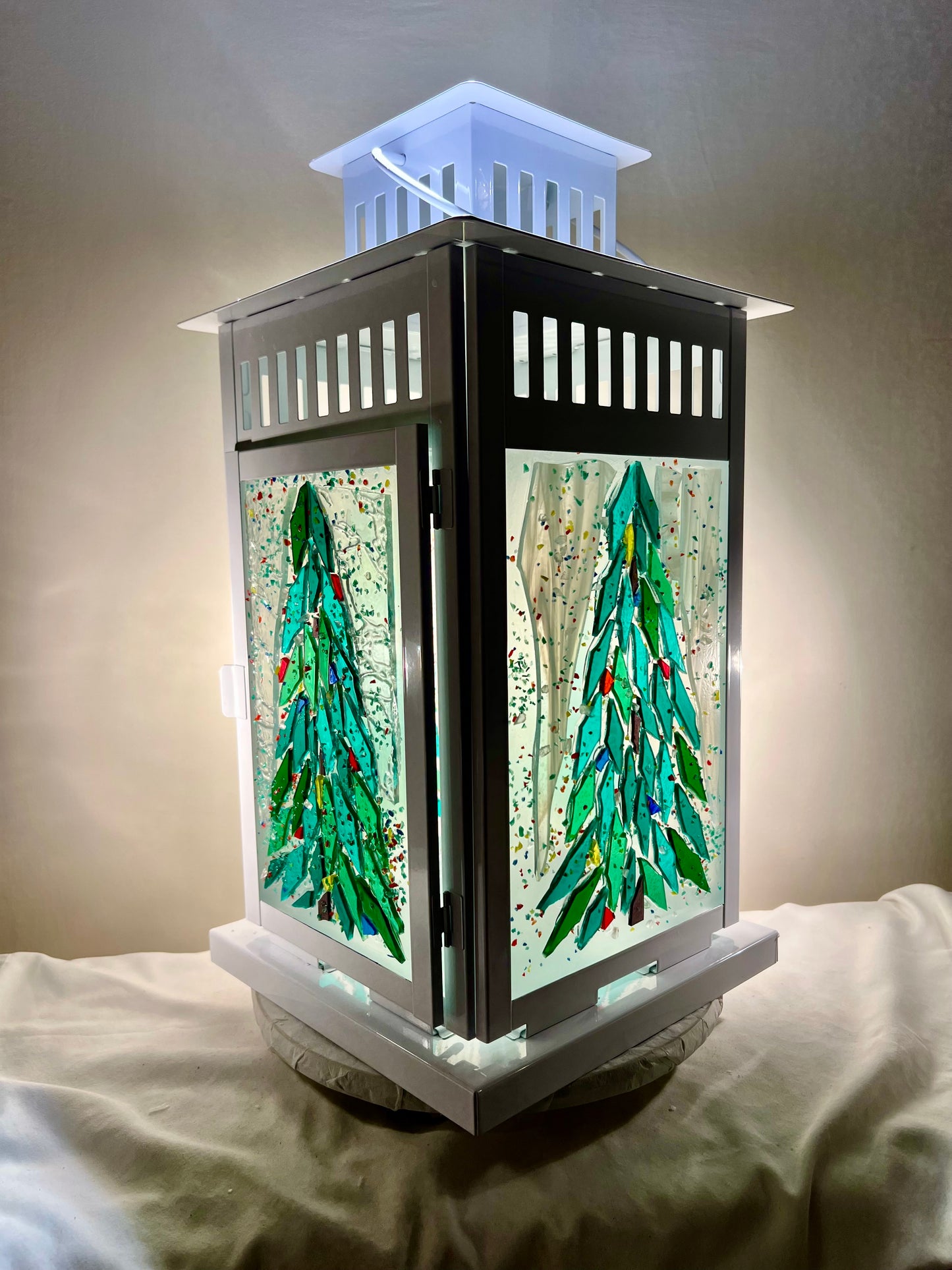 "Christmas Forest 7" Stained Glass Lantern – 15” Tall, Perfect for Holiday Decor