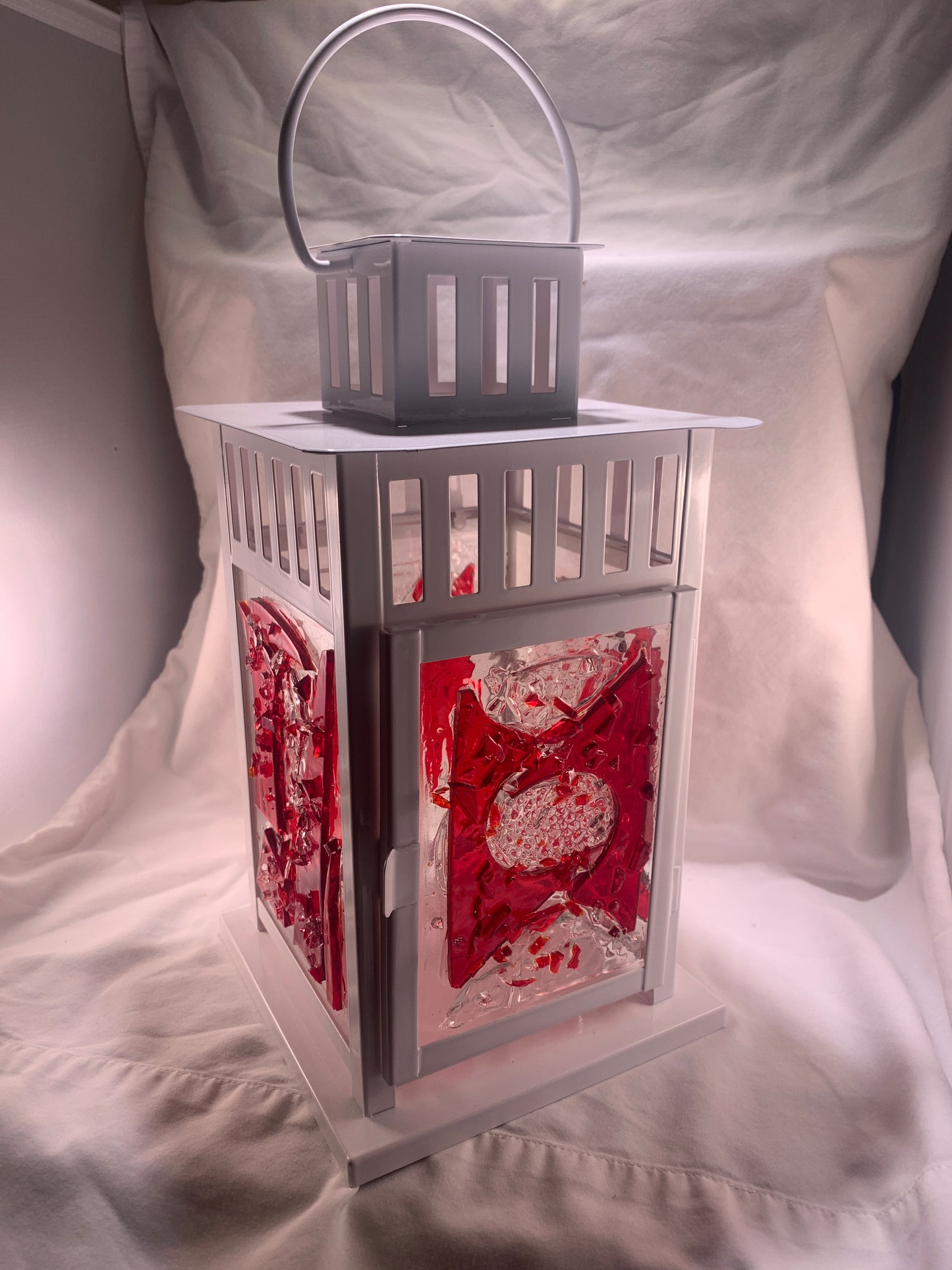 "Red Winter" - 12-inch Red Stained Glass Lantern for Cozy Home Décor