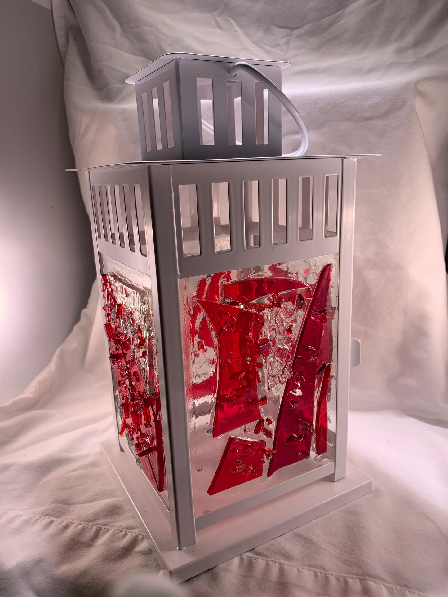 "Red Winter" - 12-inch Red Stained Glass Lantern for Cozy Home Décor