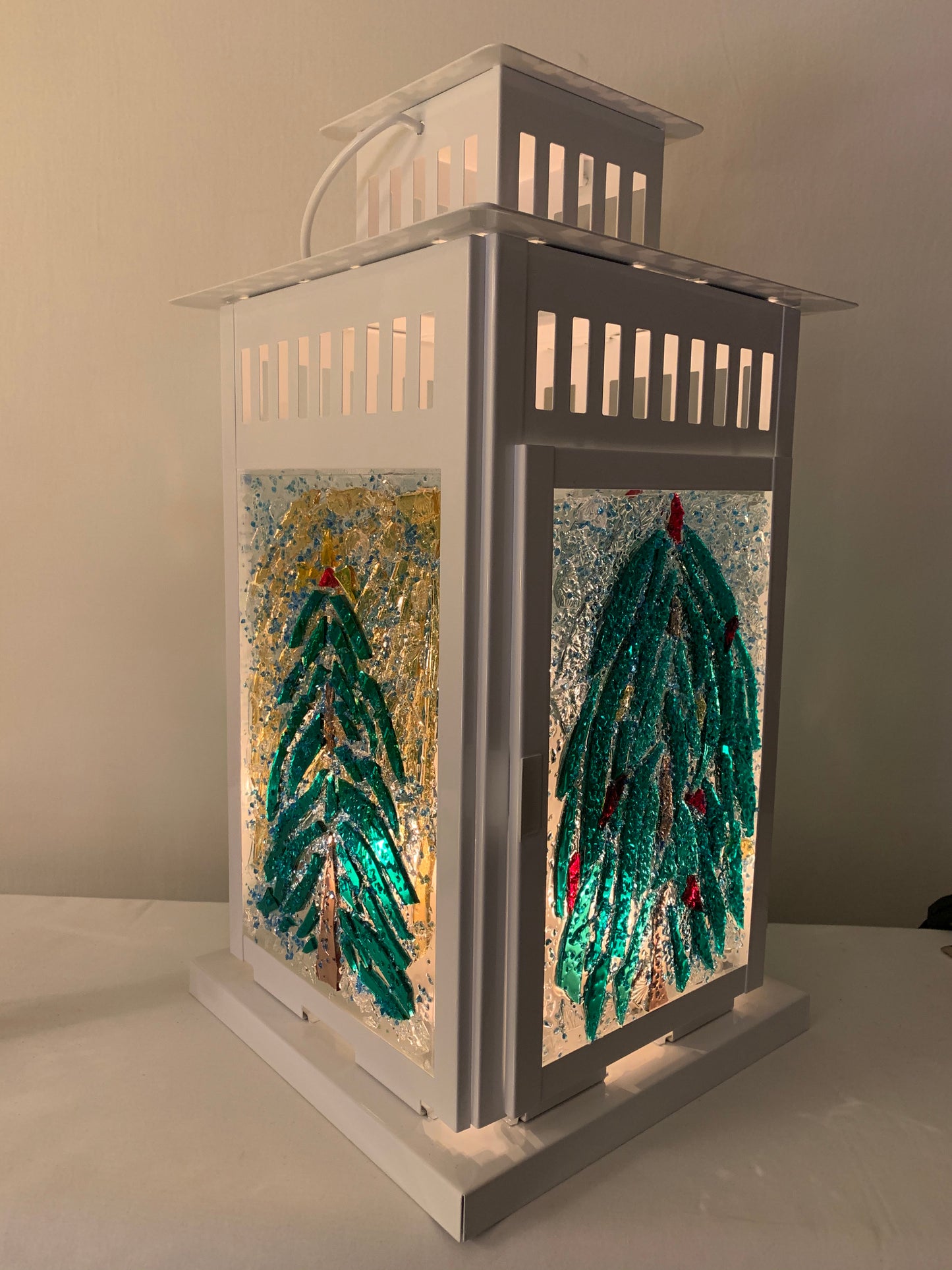 "Christmas Forest 2" Stained Glass Lantern – 14” Tall, Perfect for Holiday Decor