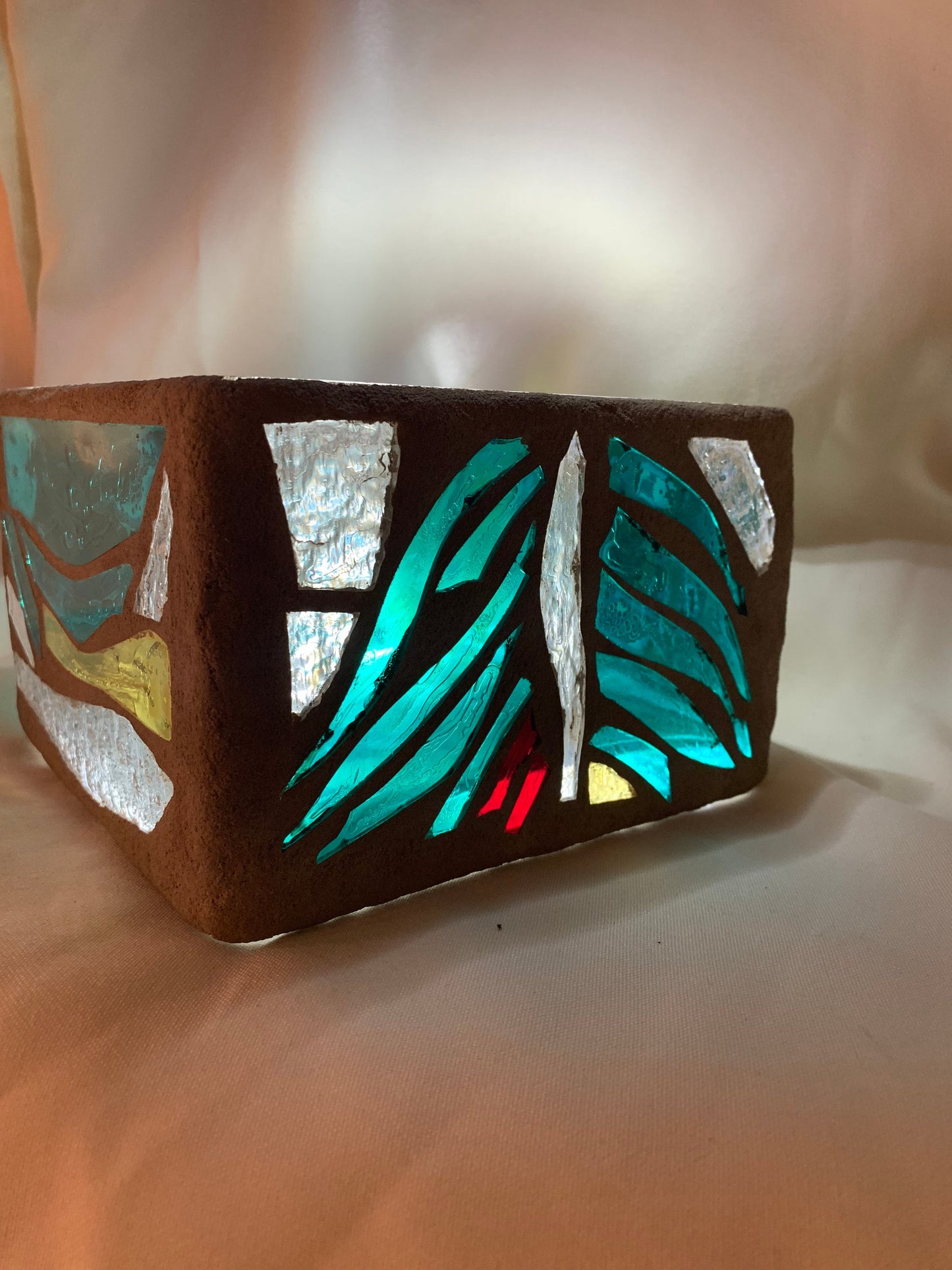 “Snow Candles” Cathedral Candleholder – A Winter’s Glow in Stained Glass